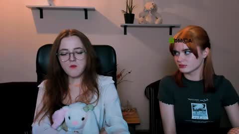 Snapshot of liana_kisses chatting on 12/21/24, 02:52 Little Liana online show from 12/21/24, 02:52