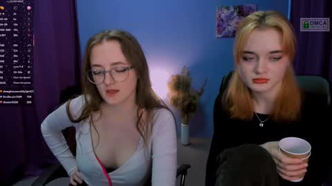 Snapshot of liana_kisses chatting on 01/21/25, 02:43 Little Liana online show from 01/21/25, 02:43