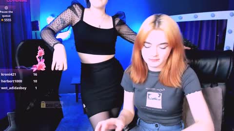 Snapshot of liana_kisses chatting on 01/26/25, 12:54 Little Liana online show from 01/26/25, 12:54