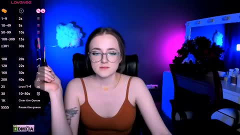 Snapshot of liana_kisses chatting on 02/26/25, 02:15 Little Liana online show from 02/26/25, 02:15