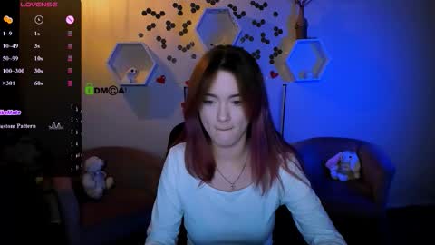 Snapshot of liana_kisses chatting on 09/26/25, 08:02 Little Liana online show from 09/26/25, 08:02