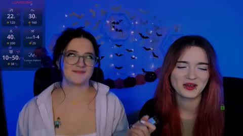 Snapshot of liana_kisses chatting on 10/30/25, 07:58 Little Liana online show from 10/30/25, 07:58