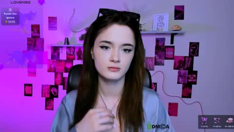 Little Liana  online show from 04/04/26, 07:33