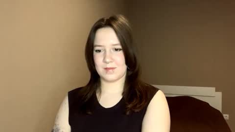 Snapshot of lianabrocklesby chatting on 04/09/26, 04:23 Sofia online show from 04/09/26, 04:23