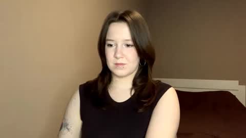 Snapshot of lianabrocklesby chatting on 04/13/26, 04:23 Sofia online show from 04/13/26, 04:23