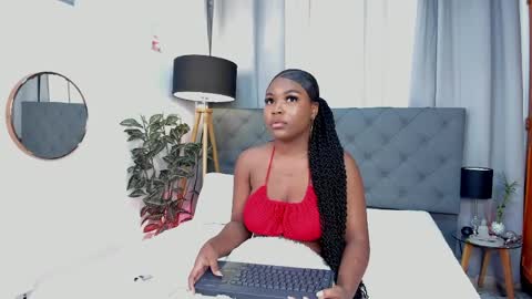 Lianasmith online show from 03/28/26, 09:36