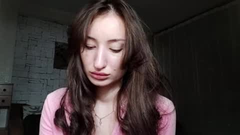 Lia online show from 12/01/25, 10:37