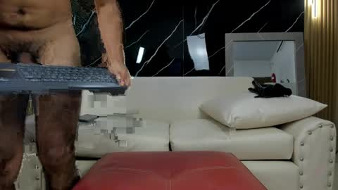 Liang online show from 04/10/26, 01:11