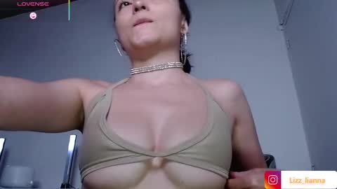 Snapshot of lianna_hot chatting on 03/06/25, 12:32 --- buy my content naughty in my bio- online show from 03/06/25, 12:32