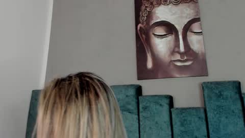 Lian online show from 03/05/25, 01:21