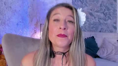 Lian online show from 11/11/25, 07:47