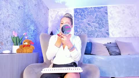 Lian online show from 03/31/26, 07:36