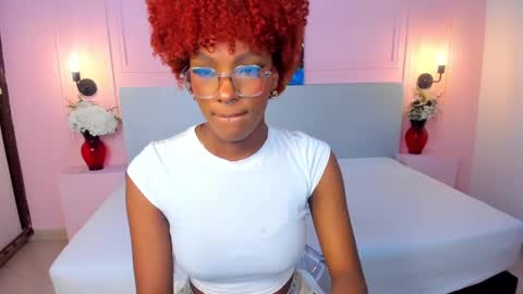 LiannaDixon online show from 01/28/25, 02:42