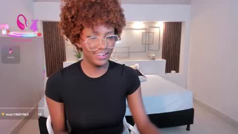 LiannaDixon online show from 10/10/25, 08:52