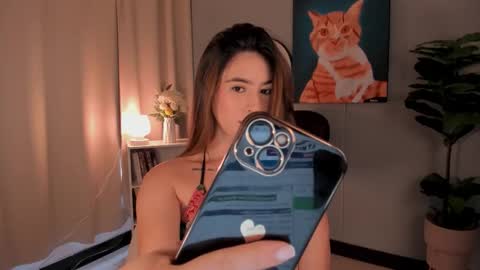 Lia online show from 10/21/25, 12:06