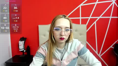 Lia Roberts online show from 01/14/25, 12:03