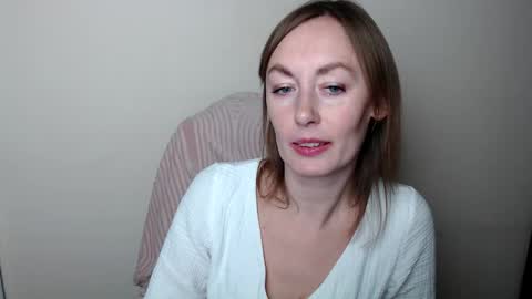 Lia online show from 02/14/26, 01:19