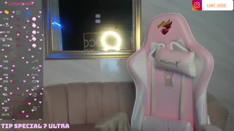 Snapshot of liat_hoz chatting on 12/20/24, 09:21 Dani online show from 12/20/24, 09:21