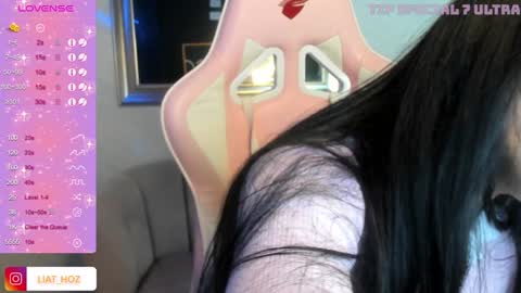 Snapshot of liat_hoz chatting on 01/10/25, 09:23 Dani online show from 01/10/25, 09:23