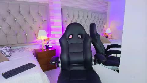 Snapshot of liathompson_fg chatting on 02/10/26, 07:40 Lia online show from 02/10/26, 07:40