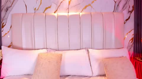  LIA TINK  online show from 03/27/26, 11:32