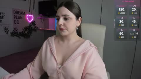 Lia online show from 10/04/25, 01:42