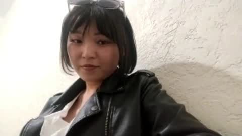 Molly online show from 05/01/26, 08:35