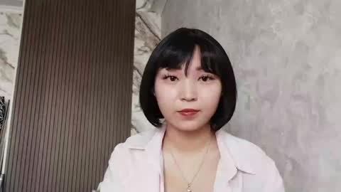 Molly online show from 05/16/26, 01:32
