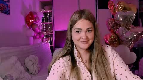 libra_mia online show from 10/30/25, 07:14