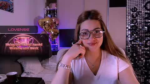 libra_mia online show from 12/01/25, 07:52