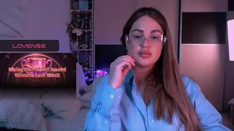 libra_mia online show from 03/18/26, 06:05