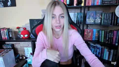 Anna online show from 02/11/26, 07:13