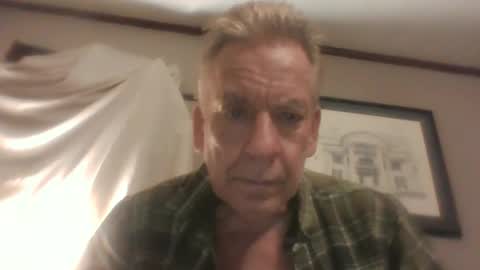 Snapshot of lickmysnowballs chatting on 12/27/24, 06:31 lickmysnowballs online show from 12/27/24, 06:31