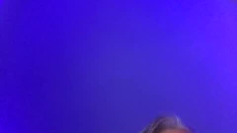 Snapshot of lickyouryoni chatting on 12/20/24, 03:42 LickYourYoni online show from 12/20/24, 03:42