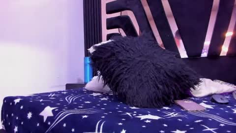 licy online show from 12/13/24, 08:37