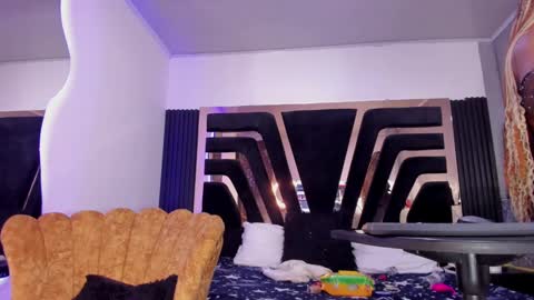 licy online show from 02/01/25, 12:18