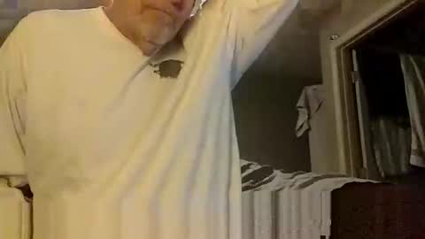 lie2ne online show from 11/18/25, 02:50