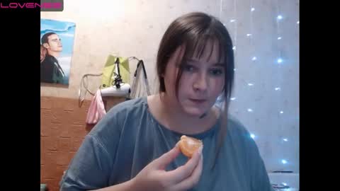 light_lunaa online show from 12/13/24, 11:23