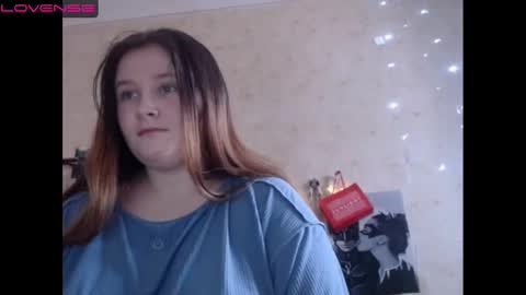 light_lunaa online show from 12/25/24, 07:14