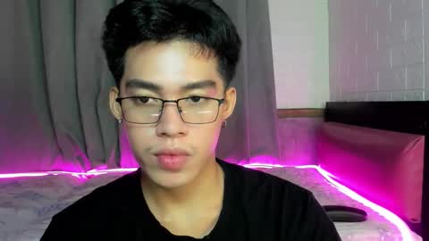 Snapshot of lightjt4 chatting on 09/23/25, 06:33 Jt online show from 09/23/25, 06:33