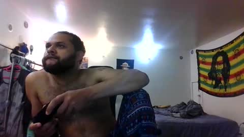 Snapshot of lightskinned666 chatting on 10/13/25, 04:07 lightskinned666 online show from 10/13/25, 04:07