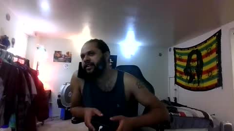 Snapshot of lightskinned666 chatting on 10/15/25, 07:03 lightskinned666 online show from 10/15/25, 07:03