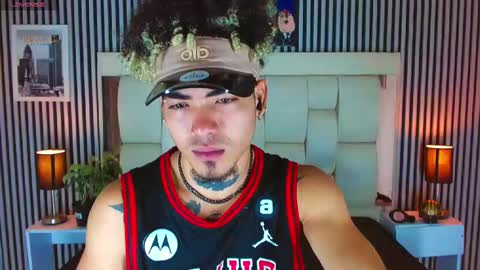 Lihan online show from 10/25/25, 01:40