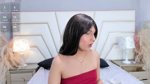 Lia  online show from 05/14/26, 06:37