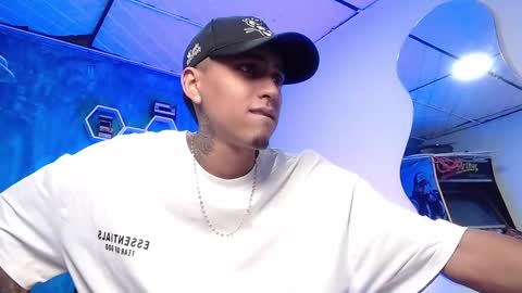 Daniel online show from 12/14/24, 04:31