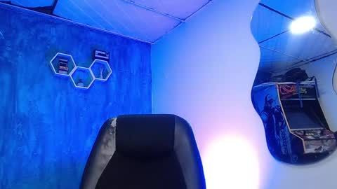 Daniel online show from 12/17/24, 12:54