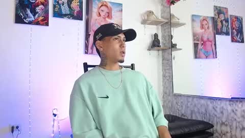 Daniel online show from 10/02/25, 01:40