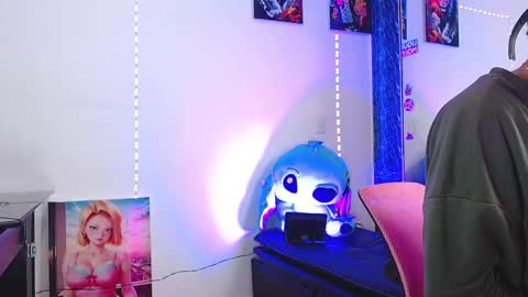 Daniel online show from 11/14/25, 02:49