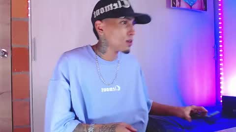 Daniel online show from 11/22/25, 04:06