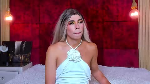 Snapshot of liiacollins chatting on 10/15/25, 08:31 liiacollins online show from 10/15/25, 08:31